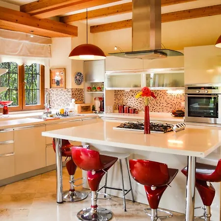 Villa Mandarin By Important Group Travel *