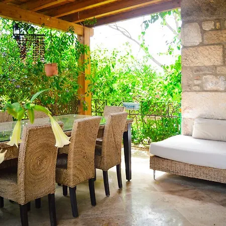 Mandarin By Important Group Travel Villa *